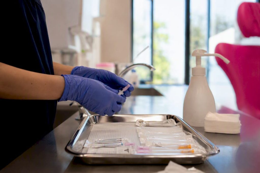 Cannula vs needle: choosing the right instrument for filler safety