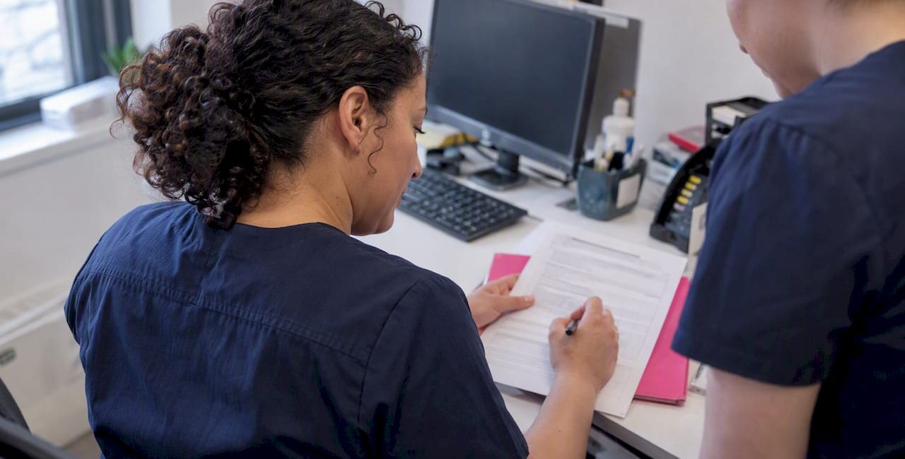 UK PSD Requirements: 7 Fields Pharmacists Check in Aesthetic Clinics
